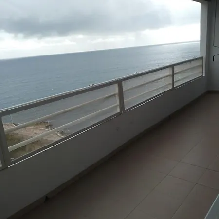 Carmen Molina Edificio Esmeralda Κάλπε